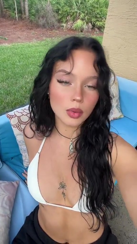 Fympeyton!! Hot sexy bikini