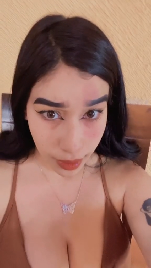 Amy Winos – New hot video !!!