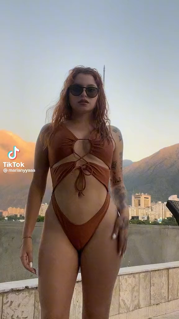 marianyya – hot bikini so sexy !!!